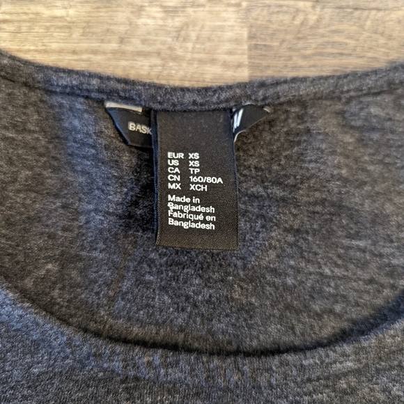 H&M - Long Sleeve Gray Dress - XS - Picture 4 of 5